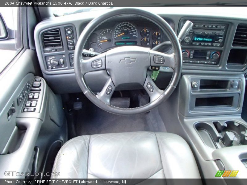 Black / Dark Charcoal 2004 Chevrolet Avalanche 1500 4x4