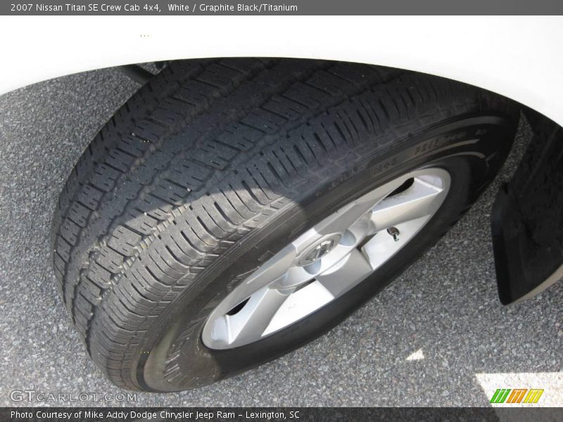 White / Graphite Black/Titanium 2007 Nissan Titan SE Crew Cab 4x4