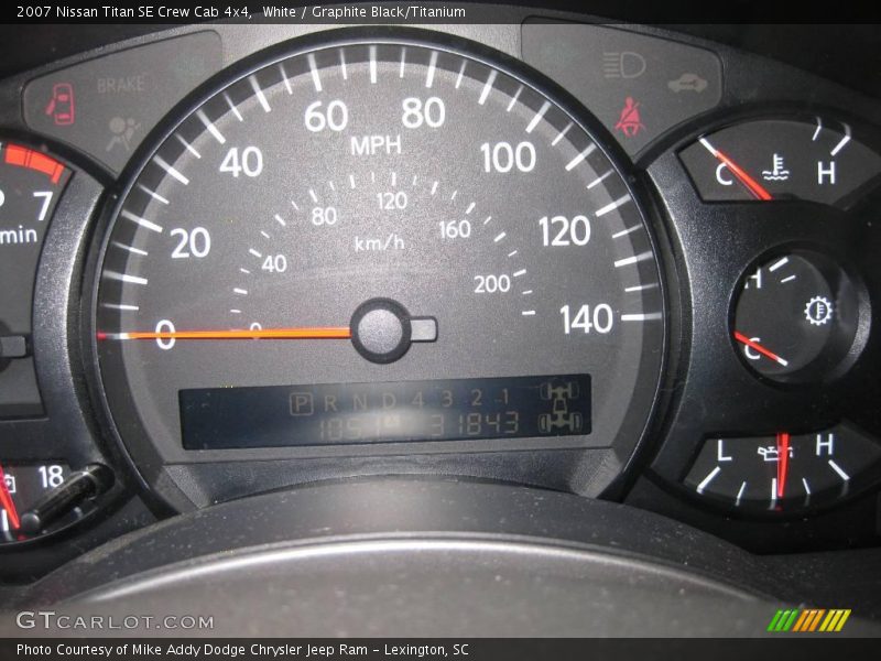 White / Graphite Black/Titanium 2007 Nissan Titan SE Crew Cab 4x4