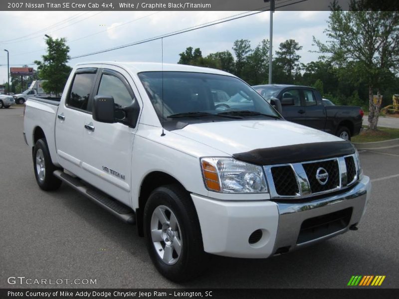 White / Graphite Black/Titanium 2007 Nissan Titan SE Crew Cab 4x4