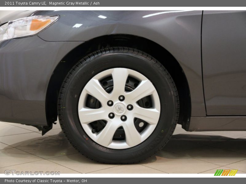 Magnetic Gray Metallic / Ash 2011 Toyota Camry LE