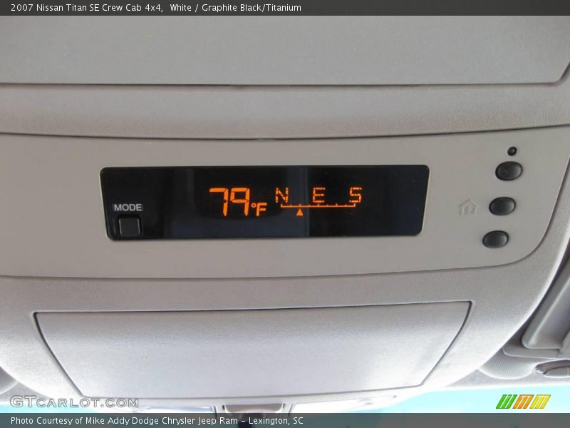 White / Graphite Black/Titanium 2007 Nissan Titan SE Crew Cab 4x4