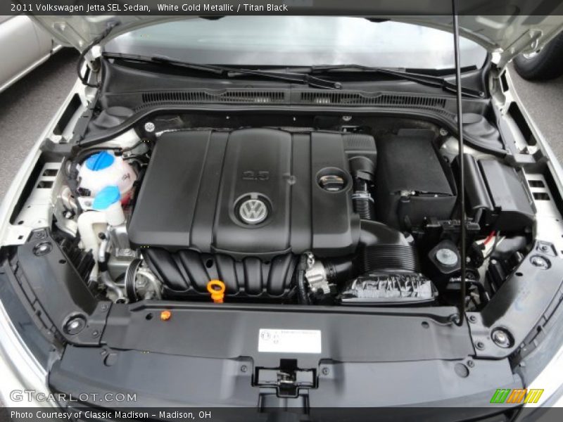 White Gold Metallic / Titan Black 2011 Volkswagen Jetta SEL Sedan