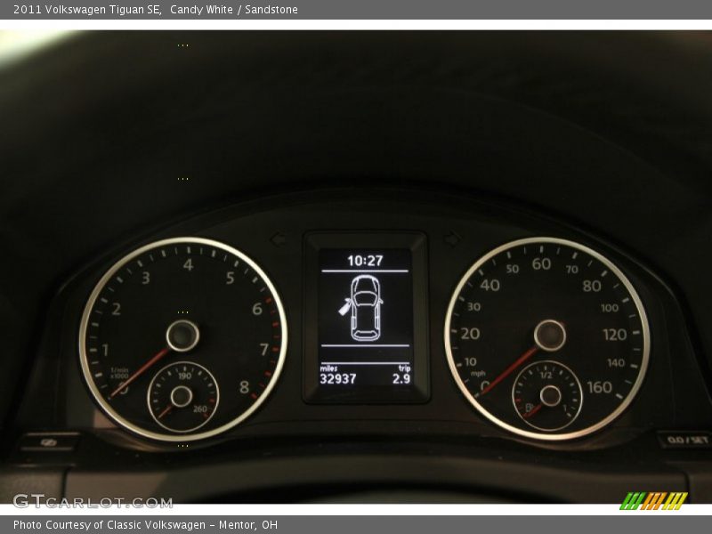 Candy White / Sandstone 2011 Volkswagen Tiguan SE