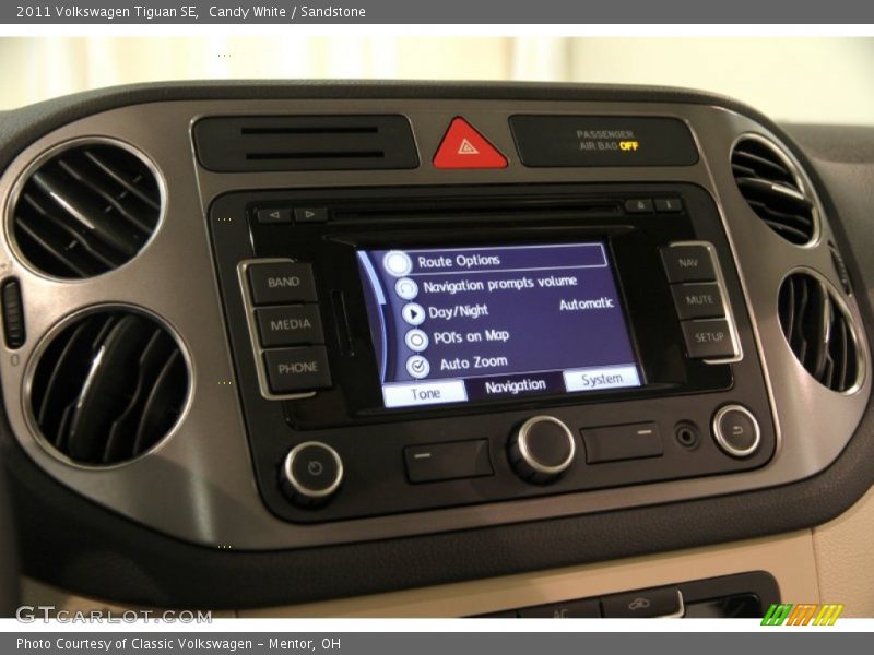 Candy White / Sandstone 2011 Volkswagen Tiguan SE