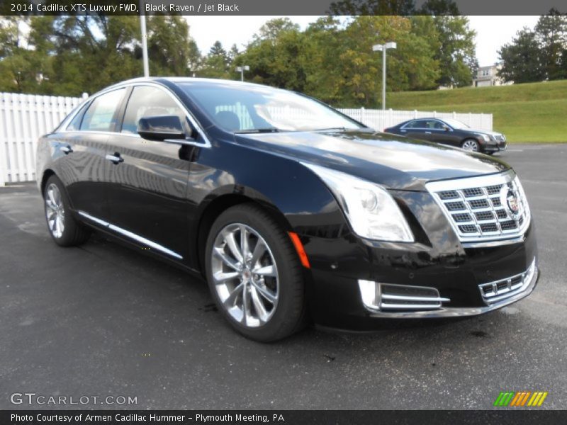 Front 3/4 View of 2014 XTS Luxury FWD