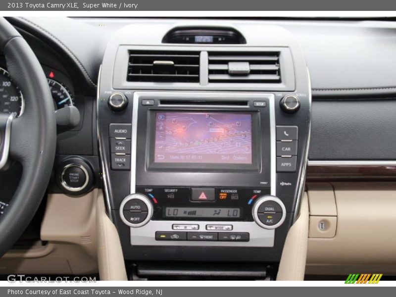 Super White / Ivory 2013 Toyota Camry XLE