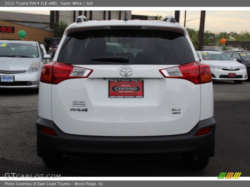 Super White / Ash 2013 Toyota RAV4 XLE AWD