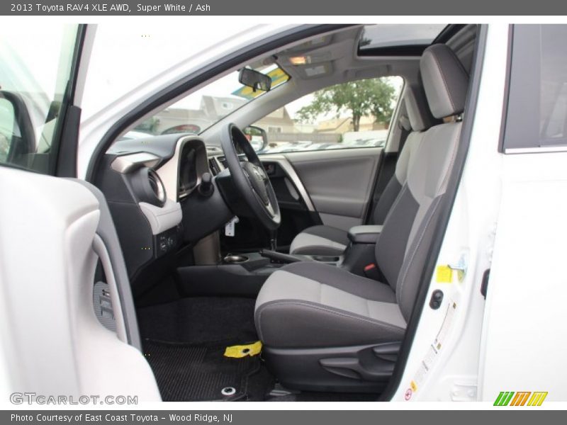Super White / Ash 2013 Toyota RAV4 XLE AWD
