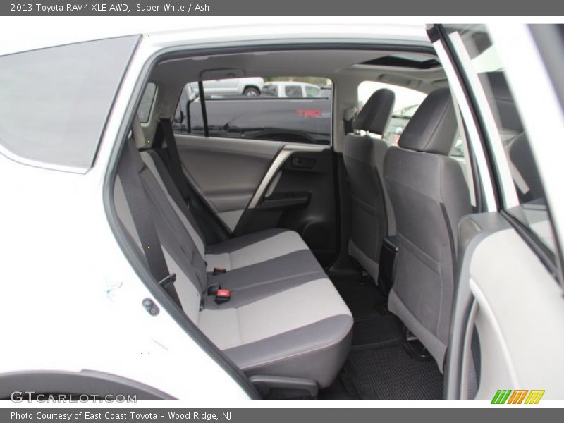 Super White / Ash 2013 Toyota RAV4 XLE AWD