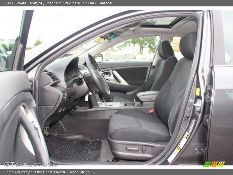 Magnetic Gray Metallic / Dark Charcoal 2011 Toyota Camry SE