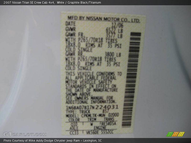 White / Graphite Black/Titanium 2007 Nissan Titan SE Crew Cab 4x4
