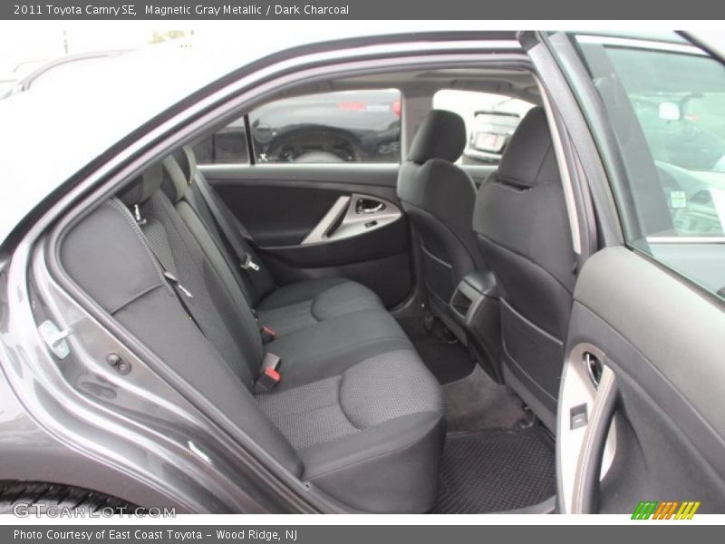 Magnetic Gray Metallic / Dark Charcoal 2011 Toyota Camry SE
