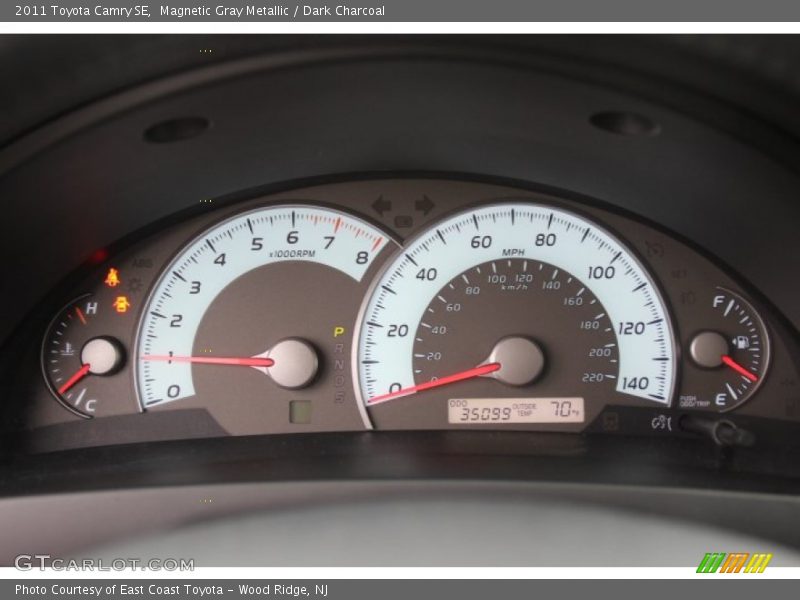 Magnetic Gray Metallic / Dark Charcoal 2011 Toyota Camry SE