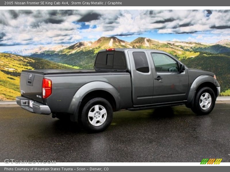 Storm Gray Metallic / Graphite 2005 Nissan Frontier SE King Cab 4x4