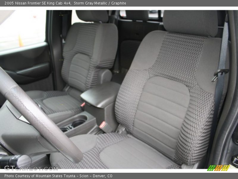 Storm Gray Metallic / Graphite 2005 Nissan Frontier SE King Cab 4x4