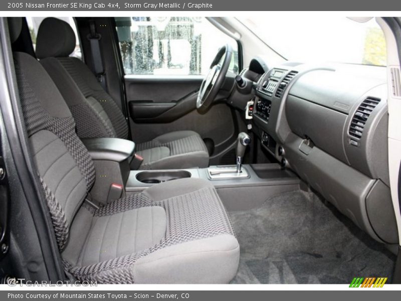 Storm Gray Metallic / Graphite 2005 Nissan Frontier SE King Cab 4x4