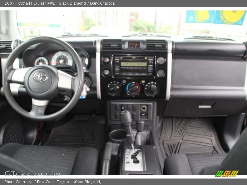 Black Diamond / Dark Charcoal 2007 Toyota FJ Cruiser 4WD