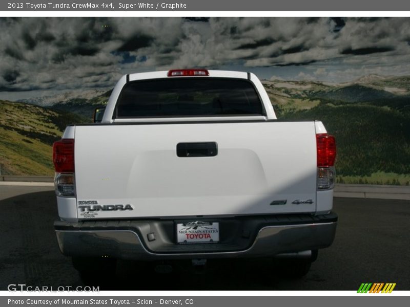 Super White / Graphite 2013 Toyota Tundra CrewMax 4x4