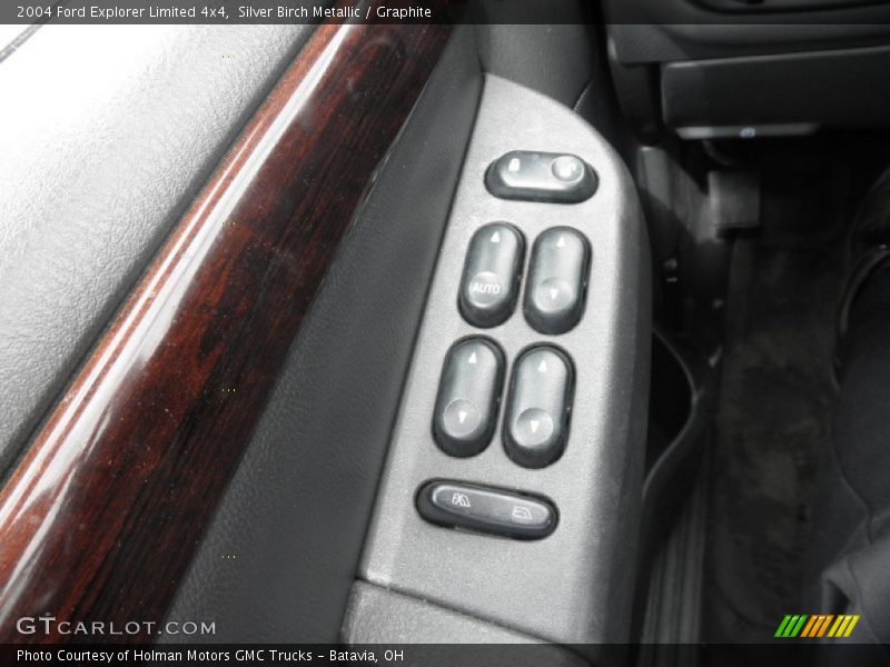Silver Birch Metallic / Graphite 2004 Ford Explorer Limited 4x4