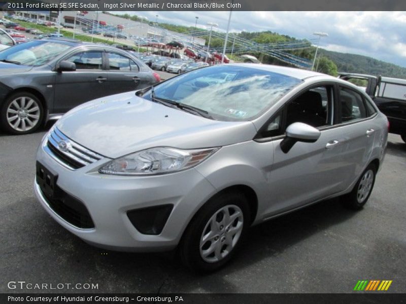Ingot Silver Metallic / Charcoal Black/Blue Cloth 2011 Ford Fiesta SE SFE Sedan