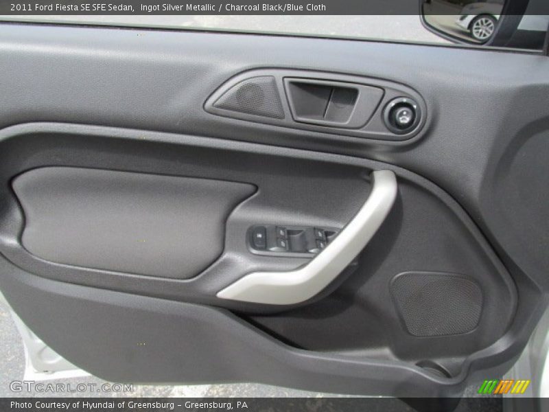 Ingot Silver Metallic / Charcoal Black/Blue Cloth 2011 Ford Fiesta SE SFE Sedan