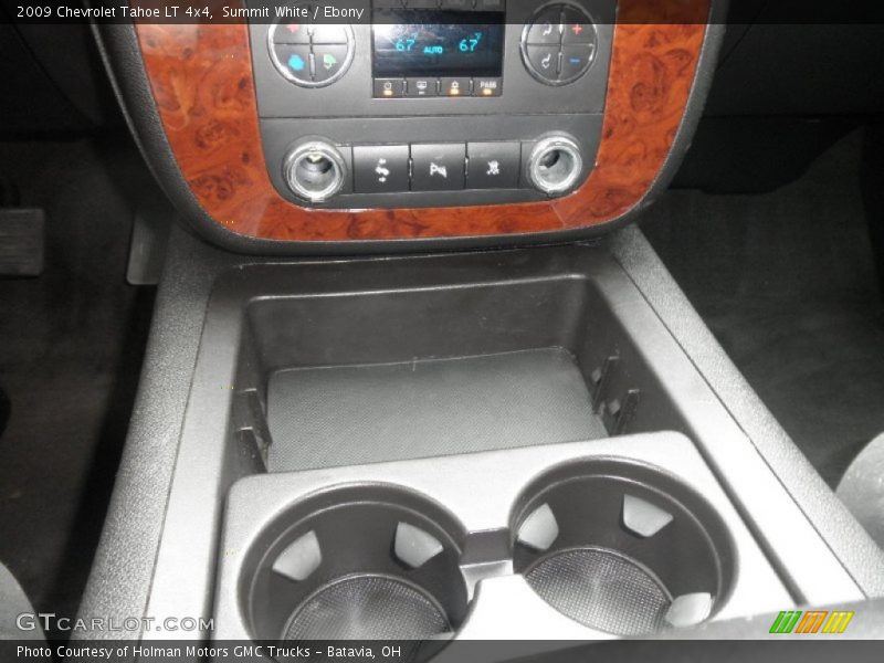 Summit White / Ebony 2009 Chevrolet Tahoe LT 4x4