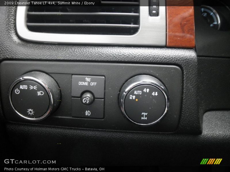 Summit White / Ebony 2009 Chevrolet Tahoe LT 4x4