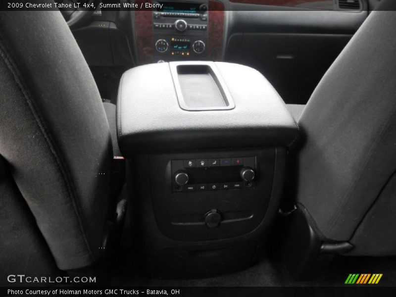 Summit White / Ebony 2009 Chevrolet Tahoe LT 4x4