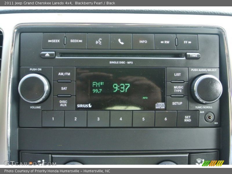 Blackberry Pearl / Black 2011 Jeep Grand Cherokee Laredo 4x4