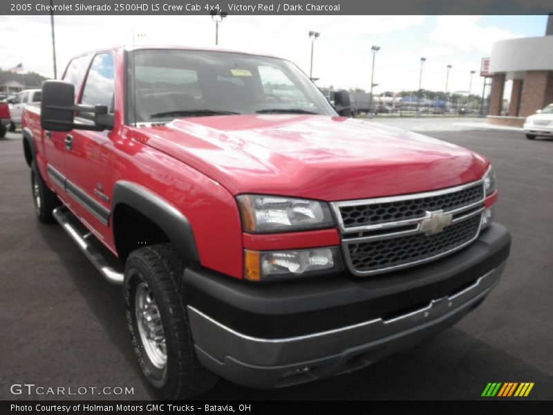 Victory Red / Dark Charcoal 2005 Chevrolet Silverado 2500HD LS Crew Cab 4x4
