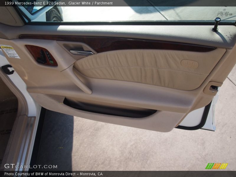 Glacier White / Parchment 1999 Mercedes-Benz E 320 Sedan