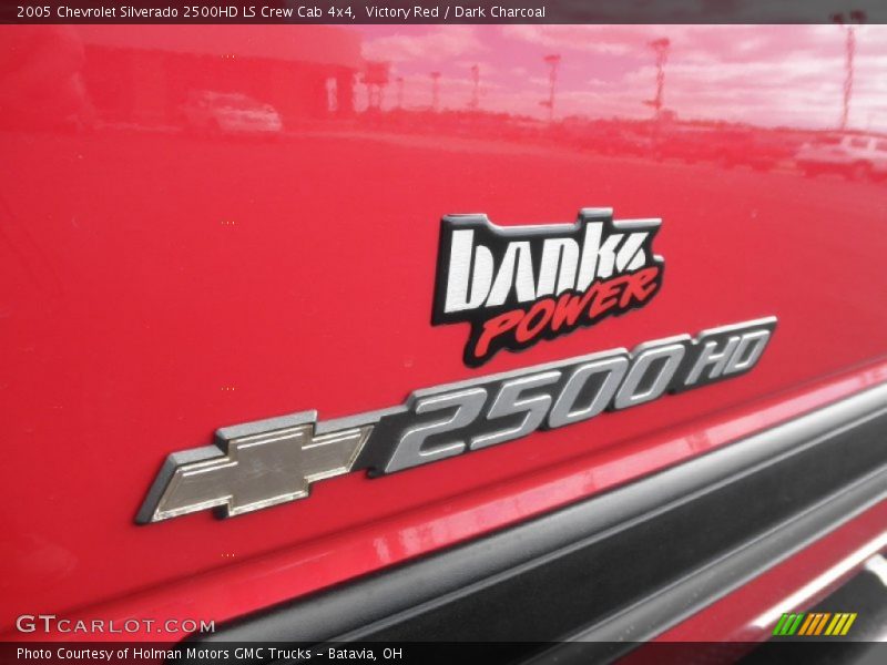 Victory Red / Dark Charcoal 2005 Chevrolet Silverado 2500HD LS Crew Cab 4x4