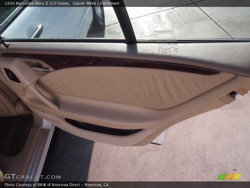 Glacier White / Parchment 1999 Mercedes-Benz E 320 Sedan