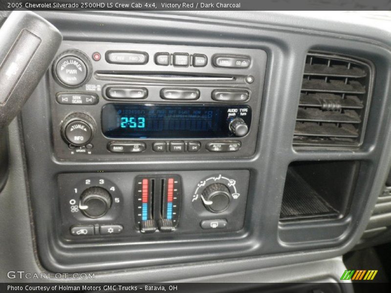 Victory Red / Dark Charcoal 2005 Chevrolet Silverado 2500HD LS Crew Cab 4x4