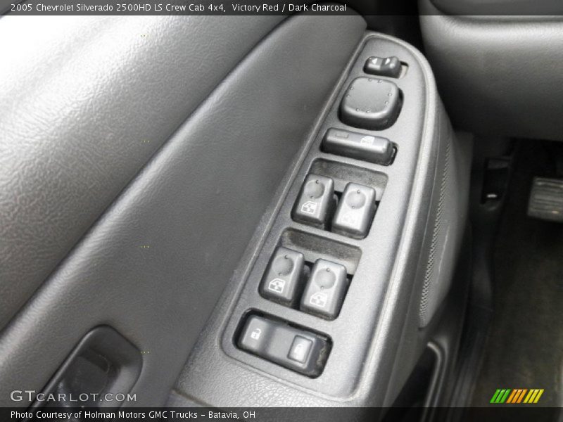 Victory Red / Dark Charcoal 2005 Chevrolet Silverado 2500HD LS Crew Cab 4x4