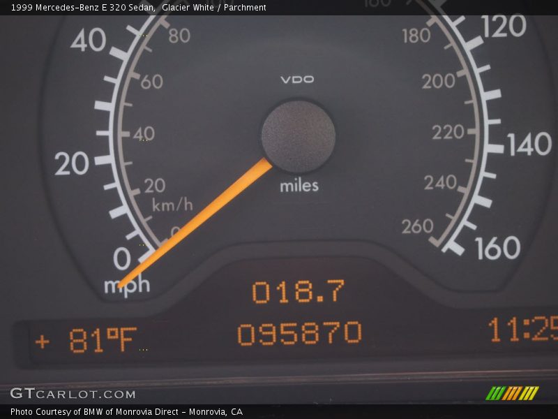 Glacier White / Parchment 1999 Mercedes-Benz E 320 Sedan