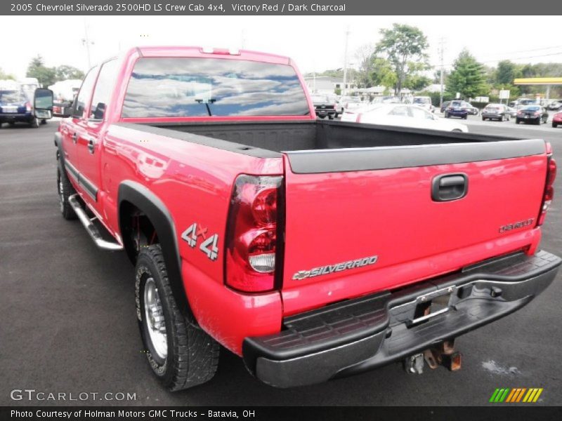 Victory Red / Dark Charcoal 2005 Chevrolet Silverado 2500HD LS Crew Cab 4x4