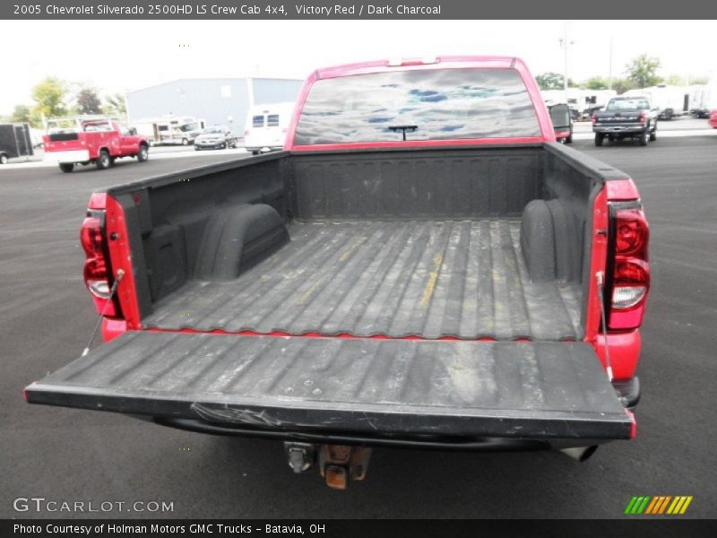 Victory Red / Dark Charcoal 2005 Chevrolet Silverado 2500HD LS Crew Cab 4x4
