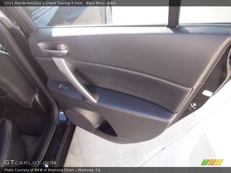 Black Mica / Black 2011 Mazda MAZDA3 s Grand Touring 4 Door