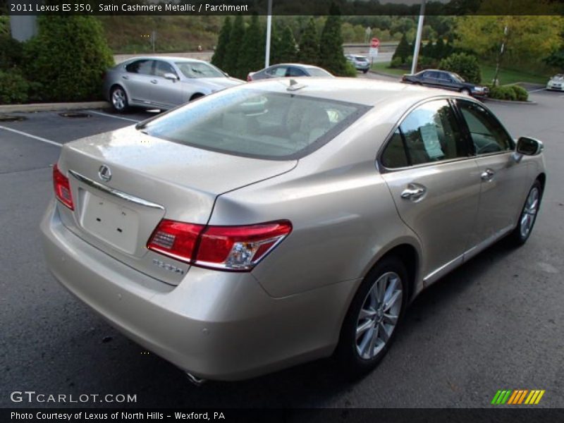Satin Cashmere Metallic / Parchment 2011 Lexus ES 350