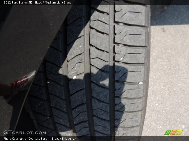 Black / Medium Light Stone 2012 Ford Fusion SE