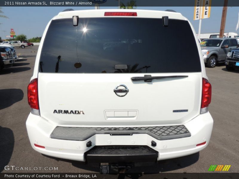 Blizzard White / Almond 2011 Nissan Armada SL