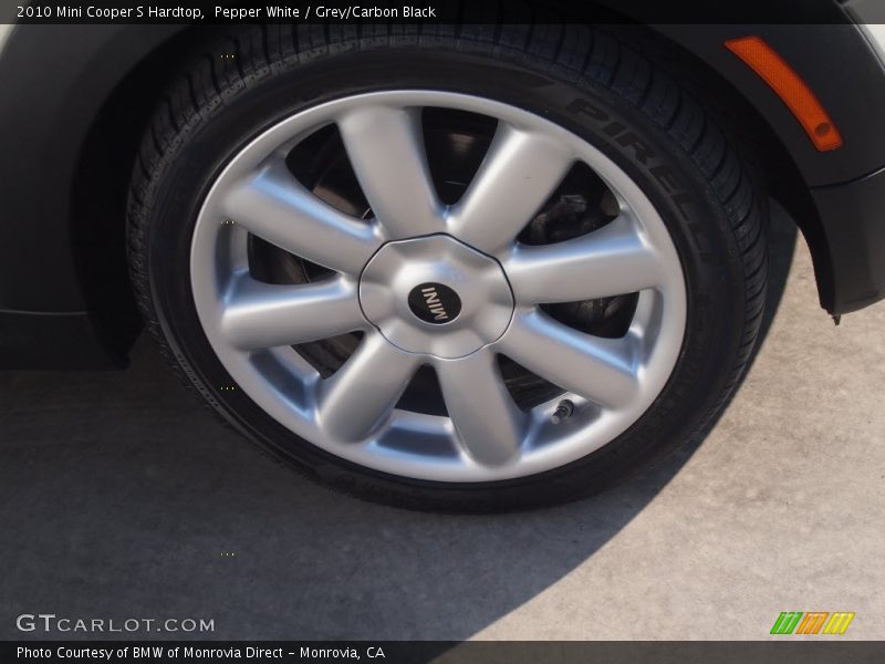 Pepper White / Grey/Carbon Black 2010 Mini Cooper S Hardtop