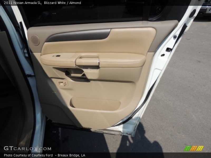 Blizzard White / Almond 2011 Nissan Armada SL