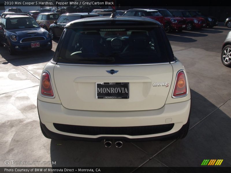 Pepper White / Grey/Carbon Black 2010 Mini Cooper S Hardtop