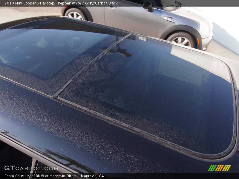 Pepper White / Grey/Carbon Black 2010 Mini Cooper S Hardtop