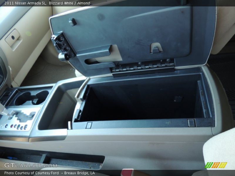 Blizzard White / Almond 2011 Nissan Armada SL