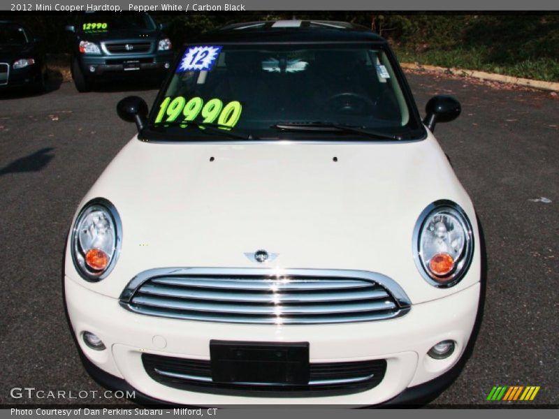 Pepper White / Carbon Black 2012 Mini Cooper Hardtop