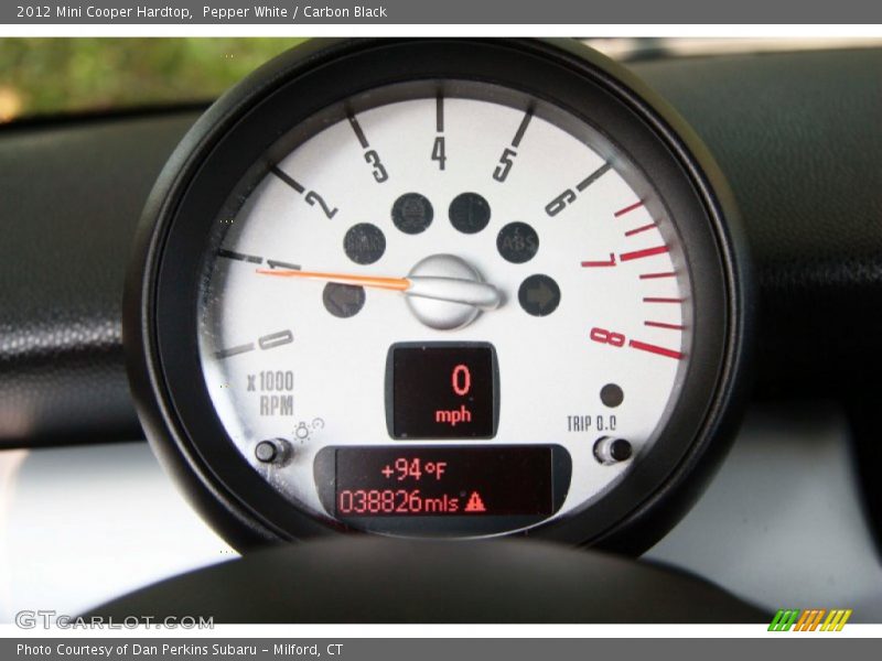 Pepper White / Carbon Black 2012 Mini Cooper Hardtop